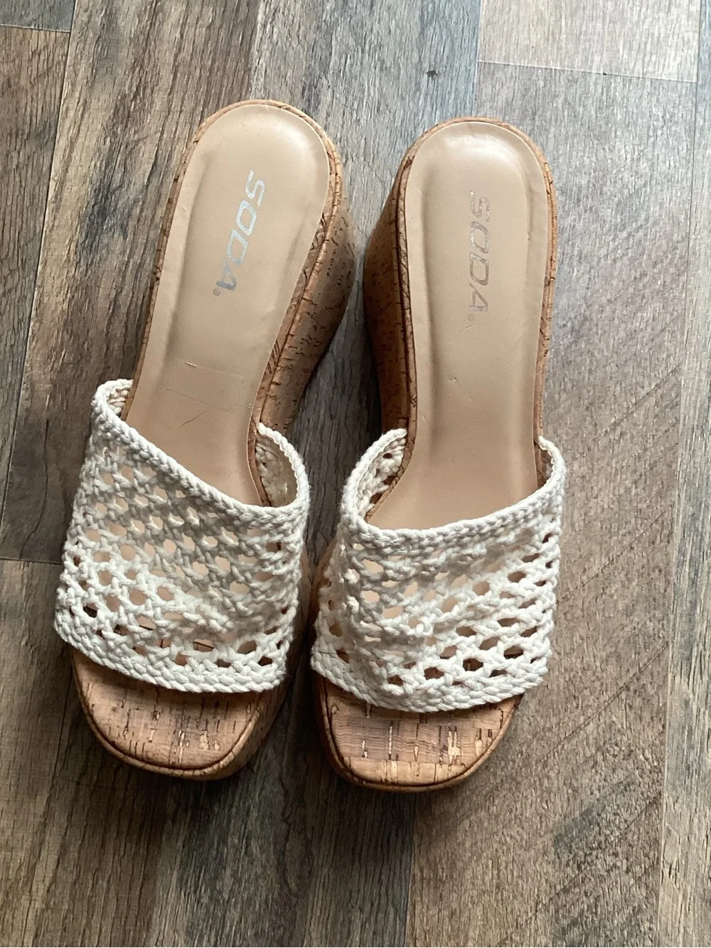 Soda breathable crochet